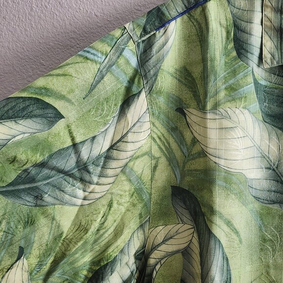 Tommy Bahama Shirt Mens Medium Silk Tropical Floral Leaf Relaxed Fit Button Up - Picture 6 of 12